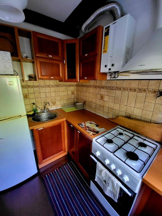 Новая Квартира Uschhorod Exterior foto